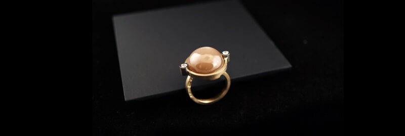 Halsband