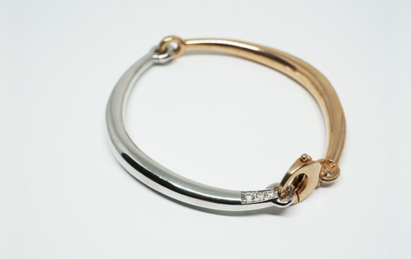 Halsband