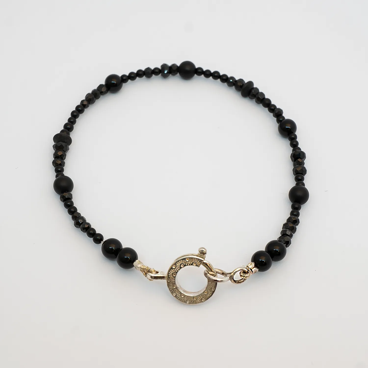 Stenarmband med agat och spinell